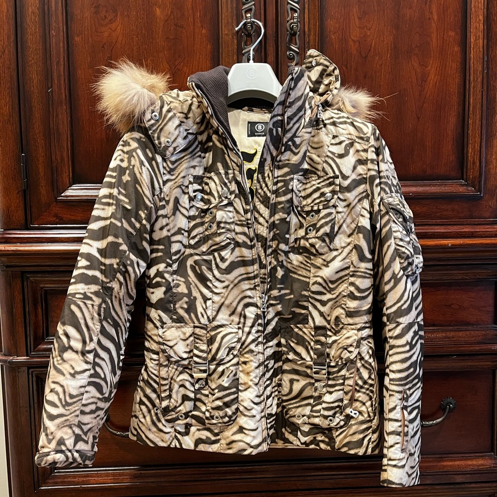 Vintage Bogner ski Parka with beautiful detachable fur hood